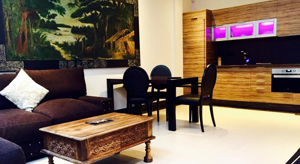 Rok Plaza (Adults Only) Apartment อัลกาลา ห้อง รูปภาพ